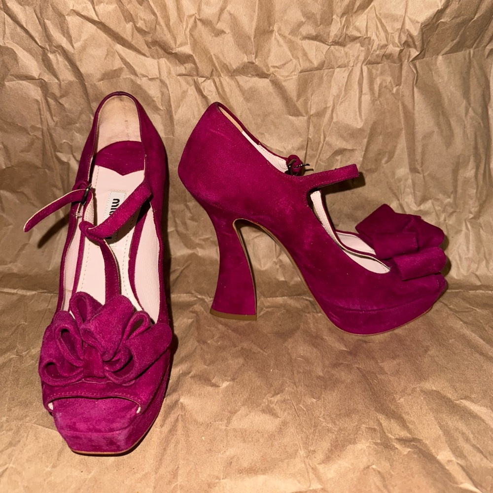 Miu Miu Fuchsia Heels with Bow Detail